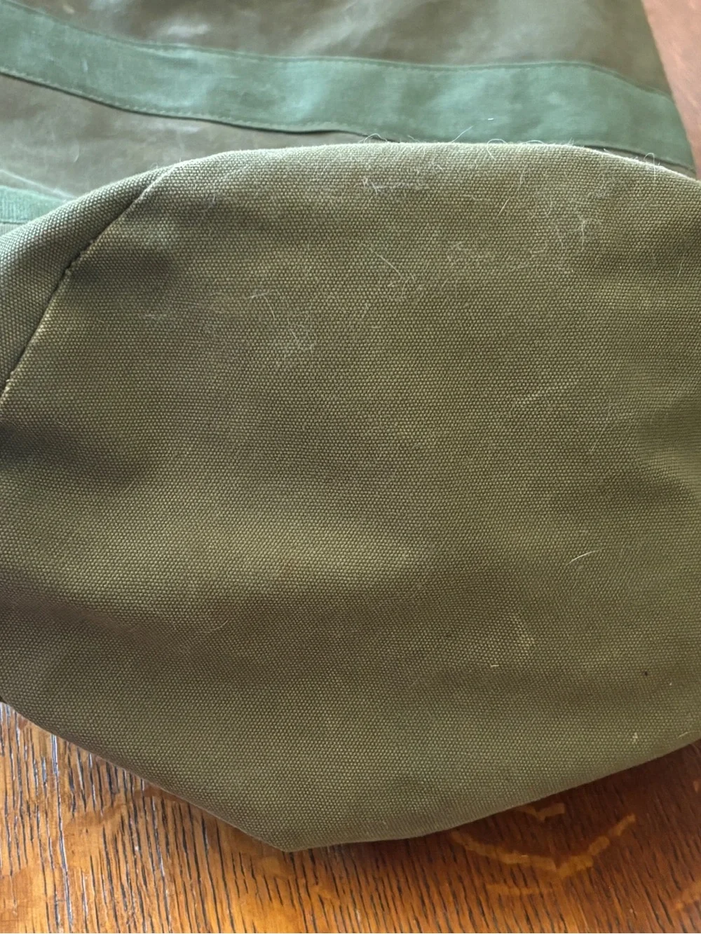 Gokey Vintage Olive Canvas w/Brown Leather Trim Round Duffle Bag